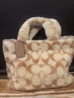 COACH ベージュ ファートートバッグ