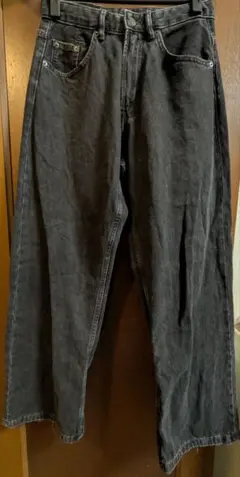 ZARA ブラックデニム　おそらくMサイズ