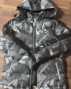 美品 プーマ ダウンジャケット