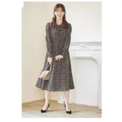 襟＆りぼん付き　シャーリング　フラワープリント　ジョーゼット　ワンピース