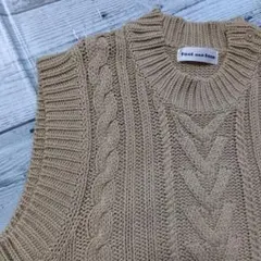 Feel and Ease ケーブルニットベスト ベージュ＋プレゼント