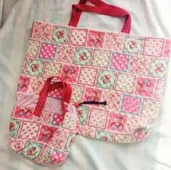 中古◆ハンドメイド◆キルティングトートバッグ＋ミニバッグ◆いちごタイル