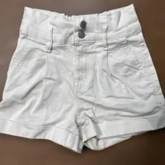 GU デニムハイウェストショートパンツ　ホワイト