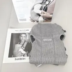 美品 ベビービョルン 抱っこ紐 ベビーキャリアmini ミニ グレー メッシュ