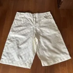 刺繍入りホワイトショートパンツ XXL