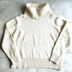 スローブイエナ ウール混 タートルネックニット 厚手ゆったりオフホワイト