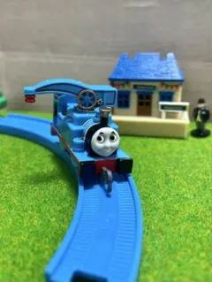 【ガチャガチャ】きかんしゃトーマス　カプセルプラレール　鉄道玩具　ハーヴィー