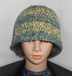 ℳ・一点物・緑／黄・ゆったり目クラッシャーハット・男性女性・ハンドメイド手編