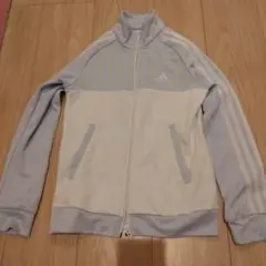 【140cm】adidas ライトブルー　ジャージ