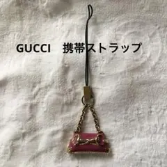 GUCCI　ストラップ　チャーム　バッグ　モチーフ　ピンク系
