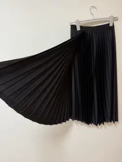 ユニクロ✖️Theory 黒プリーツスカート美品 M
