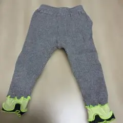 リブ編みグレーのパンツ 90サイズ