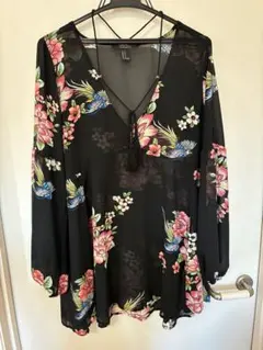 Forever 21 花柄 シフォンブラウス 長袖のサムネイル