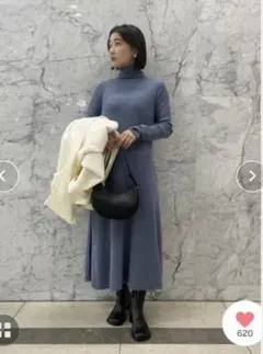 【新品未使用】ミラオーウェン　タートルネックロングリブニットワンピース　ブルー