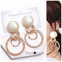 大ぶりパールカボション連ピアス