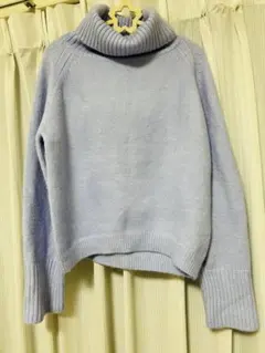 ライトブルータートルネックセーター M