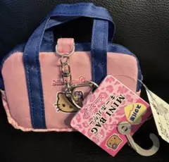 最終値下げ　サンリオ　アベイル　ハローキティ　スクバ風　ミニバッグキーホルダー