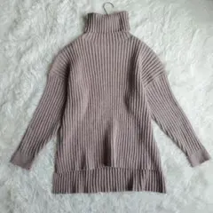 HAG.U ハグユー　ハイネック リブニット 長袖 グレージュF　厚手　スリット