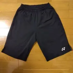 バドミントンゲームパンツ　黒　ヨネックスSサイズ
