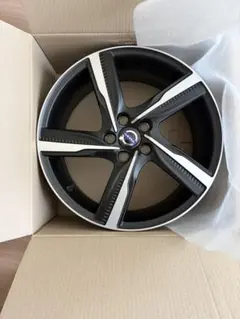 【未使用】ボルボ V40 Rデザイン 純正 18インチ ホイール 1本のサムネイル