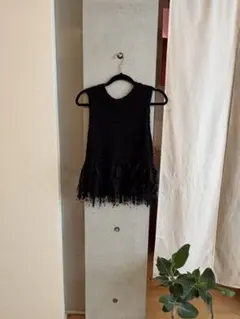 ジーナシス　JEANASIS フリンジ付きブラックタンクトップ F