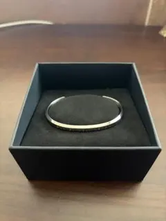 Daniel Wellington シルバーバングルのサムネイル