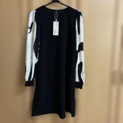 EMERY ROSE プリーツ袖 ワンピース