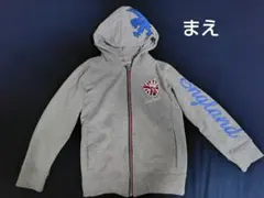 ジップアップパーカー　１２０cm