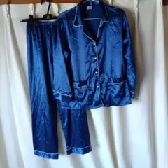 新品　ネイビー シルク パジャマセット　Lサイズ