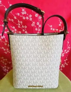 お得　マイケルコース　ショルダーバッグ　Michael KORS バッグ