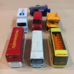 トミカ カーズ ラッピングトラックセット　新品未開封 トミカ カーズ 2セット 廃盤 ラッピングトラックセット ラッピング