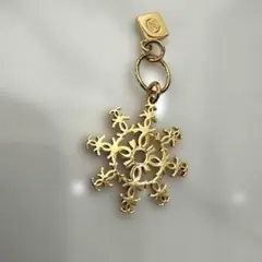 CHANEL 雪の結晶　チャーム