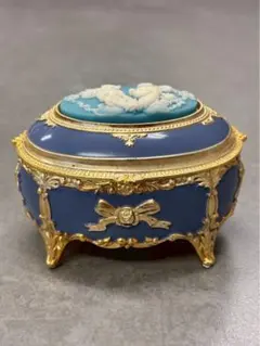 ディズニー 青いアクセサリーケース