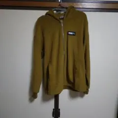 PUMAマスタード色？ 裏起毛パーカー