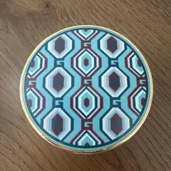 Item thumbnail for item 481d4f88-dda0-4cc3-8e9f-fd94e7d15643