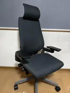 Steelcase Gesture ペッパーブラック　ヘッドレスト付き