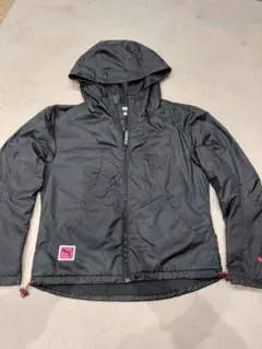 PUMA フード付きブラックジャケット