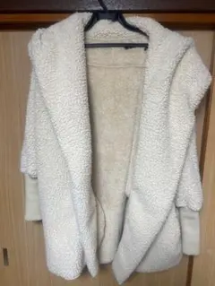 EMODA5,000アイボリー フード付きボアジャケット