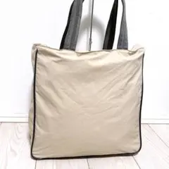 《美品》PRADA(プラダ)トートバッグ　ナイロン　A4のサムネイル