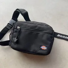 DICKIES　ディッキーズ　ショルダーバッグ　ボディバッグ　刺繍ロゴ