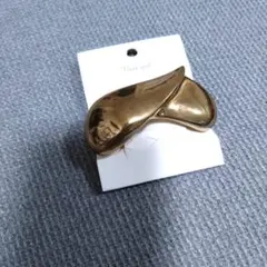 新品　ゴールドの曲線デザインヘアクリップ