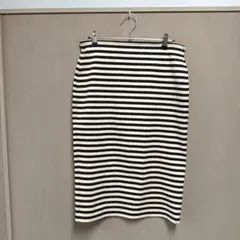 ジーユー GU 白黒ストライプ タイトスカート ひざ丈
