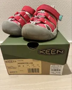 KEEN キーン サンダル ピンク 13.5cm