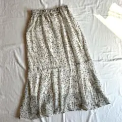Te chichi TERRASSE テチチテラス 花柄スカート きれいめのサムネイル