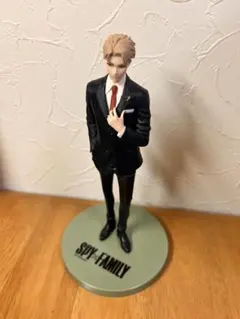 SPY FAMILY ロイド フォージャーフィギュア 約20cm
