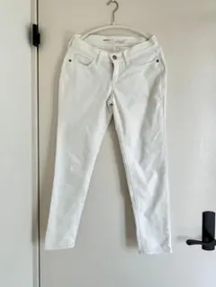 【6/16まで】OLD NAVY Boyfriend ホワイトデニムパンツのサムネイル