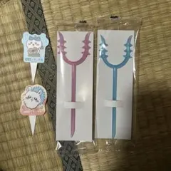 ちいかわ ☆ 新品　ココス コラボ さすまた討伐棒＆ピックセット