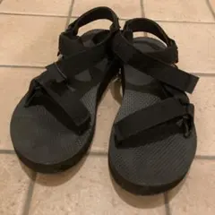 Teva ブラック スポーツサンダル