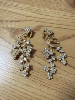 お花のイヤリング　BRIDE ME