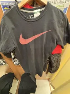 Nike ブラック Tシャツ スウッシュロゴ90s00s古着 ギザギザ ナイキ